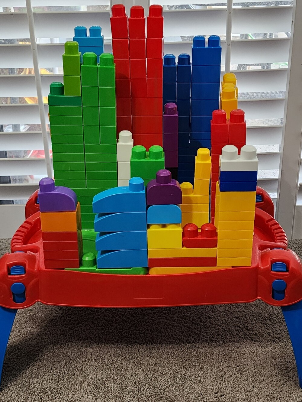 Mega Bloks Lot, Build & Learn Table & 186 Piece Count Of Mega Bloks